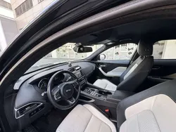 Gebraucht 2016 Jaguar F-Pace R-Sport SUV | € 16.000 (Guter Preis)