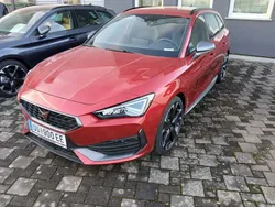 Mittelrot metallic Gebraucht 2023 Cupra Leon VZ Kombi | € 39.950 (Fairer Preis)
