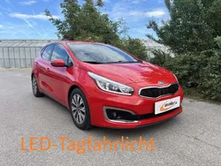 Rot Gebraucht 2018 Kia Ceed Limousine | € 10.390 (Superpreis)