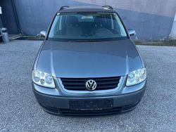 Grau Gebraucht 2005 VW Touran Van / Kleinbus | € 1.100 (Superpreis)