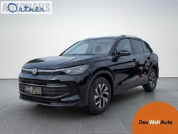 Schwarz metallic Neu 2025 VW Tiguan SUV | € 44.950 (Guter Preis)