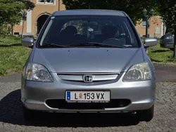 Silber Gebraucht 2003 Honda Civic LS Limousine | € 2.100