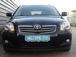 Satin black perleffekt Gebraucht 2007 Toyota Avensis Sol Kombi | € 8.888