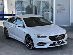 Weiß Gebraucht 2018 Opel Insignia Dynamic Kombi | € 19.999 (Teuer)