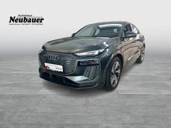 Mittelgrau metallicperleffekt Gebraucht 2025 Audi Q6 Sportback e-tron Ambiente SUV | € 59.900