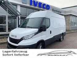 Weiß Gebraucht 2022 Iveco Daily Van | € 31.900 (Superpreis)