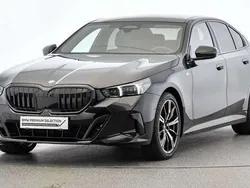 Schwarz Gebraucht 2023 BMW 520 Comfort Edition Limousine | € 67.890 (Fairer Preis)