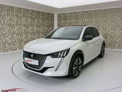 Weiß Gebraucht 2022 Peugeot e-208 GT Kleinwagen | € 26.990