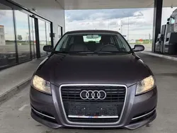 Violett Gebraucht 2011 Audi A3 Attraction Limousine | € 6.900 (Superpreis)