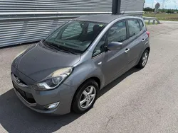 Grau Gebraucht 2012 Hyundai ix20 Van / Kleinbus | € 3.990
