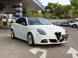 Weiß Gebraucht 2011 Alfa Romeo Giulietta Progression Kleinwagen | € 5.990 (Etwas zu teuer)