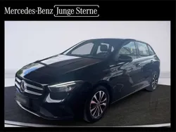 Schwarz Gebraucht 2022 Mercedes B200 Van / Kleinbus | € 28.590 (Guter Preis)