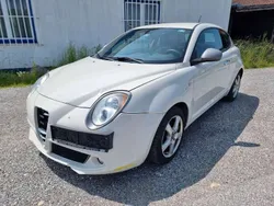 Weiß Gebraucht 2012 Alfa Romeo MiTo Distinctive Kleinwagen | € 1.799