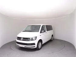 Weiss normal Gebraucht 2018 VW Multivan Trendline Kleinwagen | € 34.990