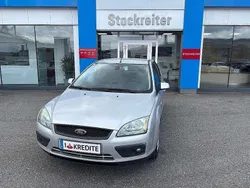 Silber Gebraucht 2007 Ford Focus Trend Limousine | € 4.990