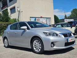 Grau Gebraucht 2012 Lexus CT200h Business Edition Limousine | € 8.990