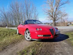 Rot Gebraucht 2005 Alfa Romeo Spider Cabrio | € 22.500