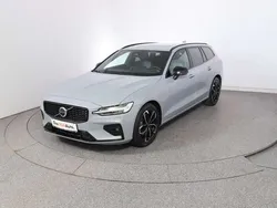 Dunkelgrau metallic Gebraucht 2023 Volvo V60 Plus Kombi | € 33.950 (Fairer Preis)