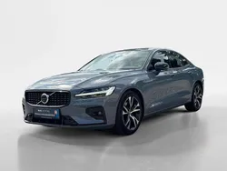 Grau Gebraucht 2024 Volvo S60 Plus Limousine | € 35.490