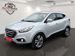 Grau Gebraucht 2015 Hyundai ix35 Premium SUV | € 12.990 (Fairer Preis)