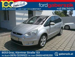 Silber Gebraucht 2009 Ford S-MAX Titanium Van / Kleinbus | € 8.490 (Etwas zu teuer)