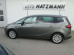 Grau Gebraucht 2017 Opel Zafira Innovation Van / Kleinbus | € 17.490 (Etwas zu teuer)