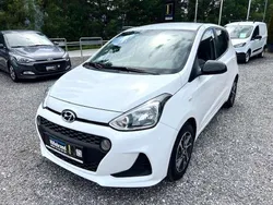 Weiß Gebraucht 2019 Hyundai i10 Kleinwagen | € 7.900