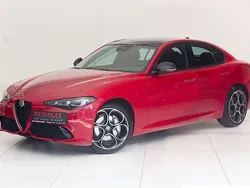Rot Neu 2025 Alfa Romeo Giulia Veloce Limousine | € 59.990