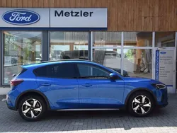 Blau Gebraucht 2023 Ford Focus Active X Kleinwagen | € 26.400 (Teuer)