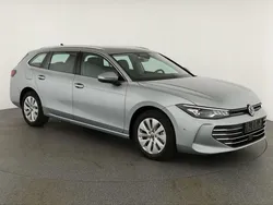 Weiß Neu 2025 VW Passat Business Kombi | € 46.736 (Guter Preis)