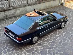Gebraucht 1991 Mercedes E300 | € 20.500