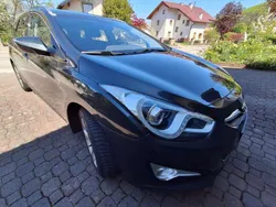 Grün Gebraucht 2012 Hyundai i40 Kombi | € 7.800