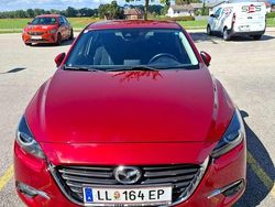 Rot Gebraucht 2018 Mazda 3 Inclusive Limousine | € 16.000 (Fairer Preis)