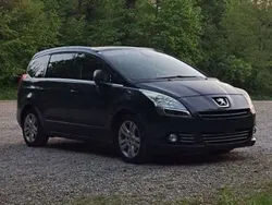 Blau Gebraucht 2012 Peugeot 5008 Allure Van / Kleinbus | € 5.200 (Guter Preis)