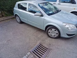 Grün Gebraucht 2008 Opel Astra Edition Limousine | € 1.700 (Guter Preis)