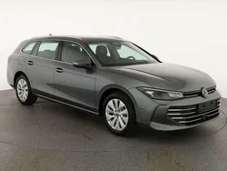 Grau Neu 2025 VW Passat Business Kombi | € 46.736 (Guter Preis)