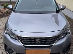 Grau Gebraucht 2018 Peugeot 5008 Active Van / Kleinbus | € 18.700 (Fairer Preis)