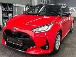 Rot Gebraucht 2021 Toyota Yaris Edition Limousine | € 17.999 (Guter Preis)