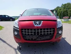 Rot Gebraucht 2011 Peugeot 3008 Allure Limousine | € 1.590