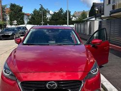 Rot Gebraucht 2017 Mazda 3 Inclusive Limousine | € 13.000 (Teuer)