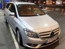 Silber Gebraucht 2013 Mercedes B220 Edition Van / Kleinbus | € 6.500