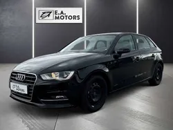 Schwarz Gebraucht 2013 Audi A3 Sportback Attraction Limousine | € 11.990 (Superpreis)