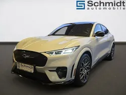 Space white metallic Gebraucht 2024 Ford Mustang Mach-E GT Extended Range SUV | € 49.900