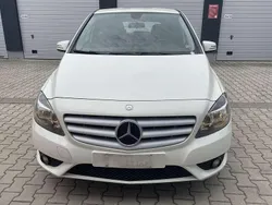 Weiß Gebraucht 2013 Mercedes B180 Edition Van / Kleinbus | € 5.800 (Superpreis)
