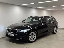 Schwarz Gebraucht 2022 BMW 318 Advantage Kombi | € 27.860 (Superpreis)