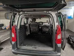 Grau Gebraucht 2013 Peugeot Partner Tepee Outdoor Van / Kleinbus | € 5.900