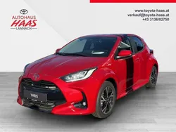 Rot Neu 2025 Toyota Yaris Active Limousine | € 24.500 (Superpreis)