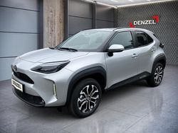 Silber Neu 2025 Toyota Yaris Hybrid Active Limousine | € 29.290 (Etwas zu teuer)