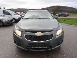 Grau Gebraucht 2013 Chevrolet Cruze LT Limousine | € 3.190 (Fairer Preis)