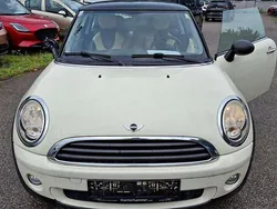 Weiß Gebraucht 2009 Mini ONE Pepper Kleinwagen | € 4.790